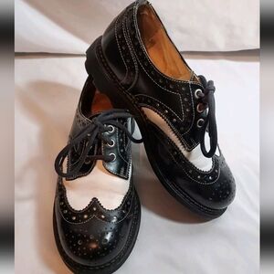 Original, Vintage JOHN FLUEVOG Angels Michael Wingtip Brogue Women's Shoes US6.
